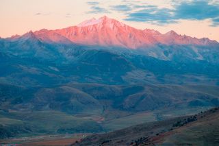 Китай, Тагонг Tagong (塔公), так же известный как Lhagang 
(ལྷ་སྒང་)