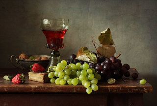 виноград и клубника