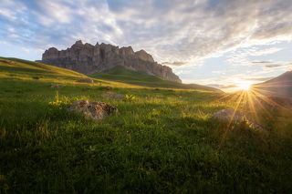 Гора Мехтыген, 3154 м. Россия, Кабардино-Балкарская Республика, июнь 2022 года.
