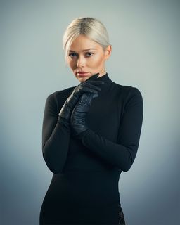 Model: Virginia Keszeghová
