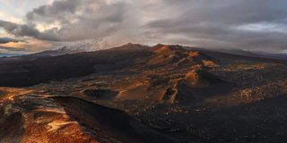 Шлаковые конусы у подножия вулкана Толбачик
