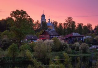 Вид на Успенский собор в Кологриве. Костромская область.