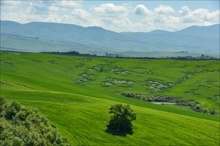 Майский день в долине Валь Д-Орча