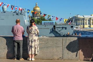 На Университетской набережной