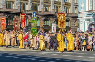 Крестный ход по Невскому проспекту. Санкт-Петербург 12 сентября 2015г.