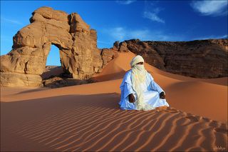 туарег в пустыне Сахара