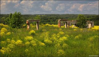Дзержинский Stonehenge!  (Дзержинский - это название поселка, в 30-40-е годы там располагался один из искитимских лагерей...)