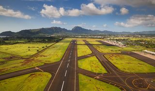 1.	Остров Кауаи – самый древний из основынх Гавайских островов, возникший 6 млн.лет назад в результате вулканической активности.