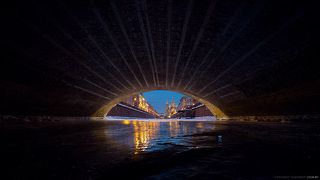 Благодаря сильным морозам в Петербурге, удалось снять этот кадр с видом на Спас на Крови из под Казанского моста.