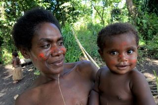 мама и дочка с острова Танна, Вануату, Новые Гибриды