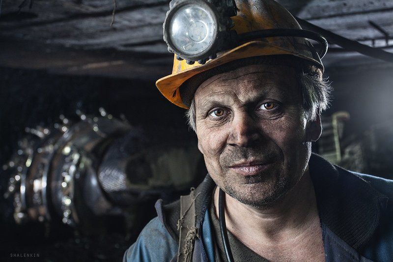 шахтер, портрет, жанр, шахта, добыча угля, coal, mining, coal mining, portrait, russia, kuzbass портрет шахтера в очистном забоеphoto preview