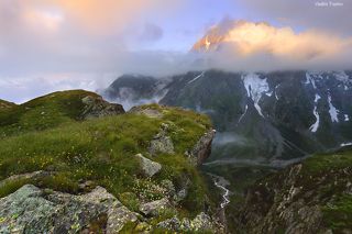 На краю обрыва