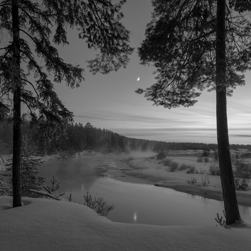 зима сумерки луна река туман Сумерки на реке Белая Холуницаphoto preview