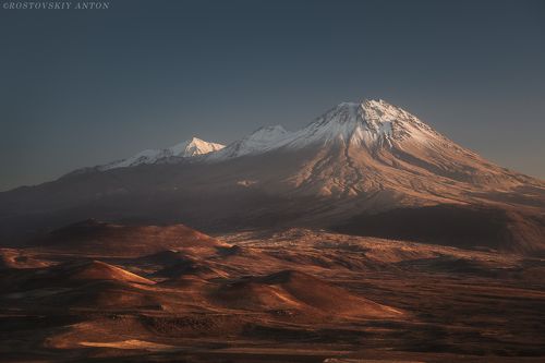Закат с видом на вулкан