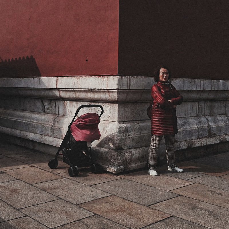 china, street, red, woman, baby Guardianphoto preview