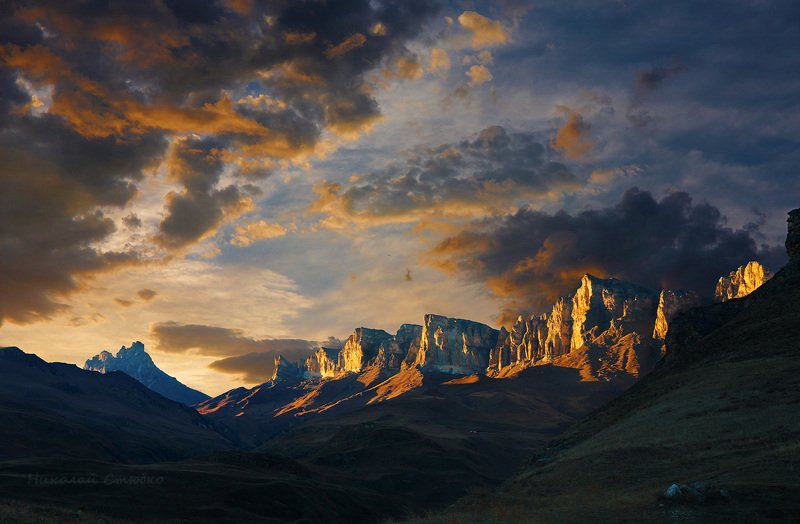 кавказ, горы, облака, алмалыкая Отроги Алмалыкаяphoto preview