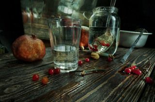 И не хочешь, а пить придётся. За несбывшееся своё...
