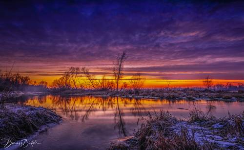 Winter sunrise on the Vistula River.