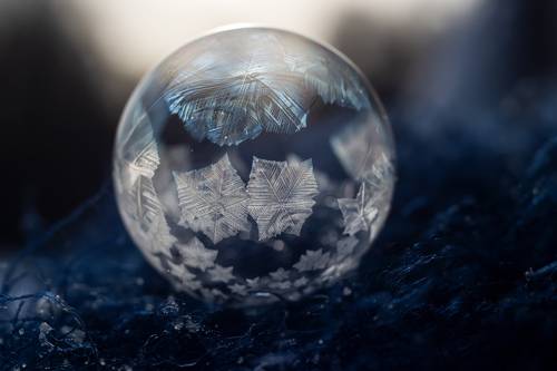 Замороженные мыльные пузыри