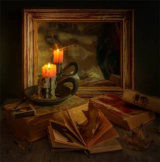 натюрморт с книгами и горящей свечей