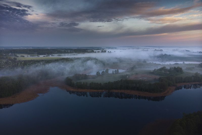 Misty morning by the lake