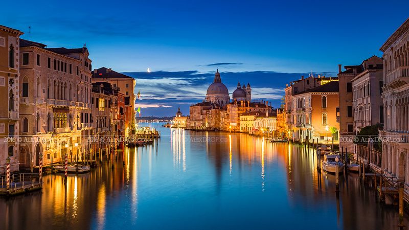 Восход Луны в Венеции / Moonrise over Venice