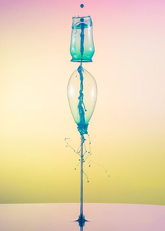 waterdrop,liquid,art,abstract,color,highspeed shot from belowphoto preview