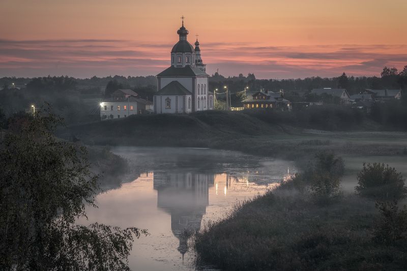 Ильинская церковь на закате