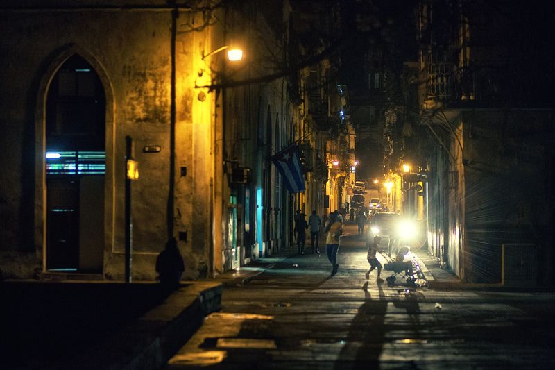 Ночь, улица, фонарь