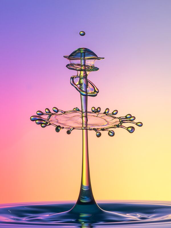 abstrcat,waterdrops,liquid,art,color,photography,light,flash abstract waterdropphoto preview