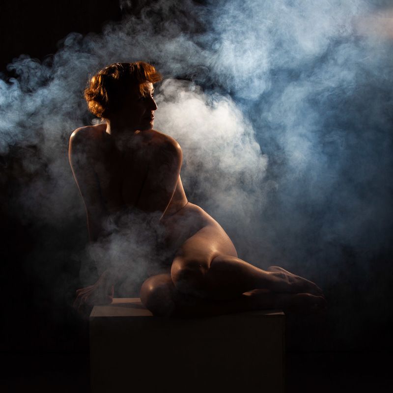 дым, девушка, контровый свет, ню Дымphoto preview