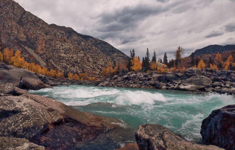 Осенние реки Алтая  Катуньphoto preview