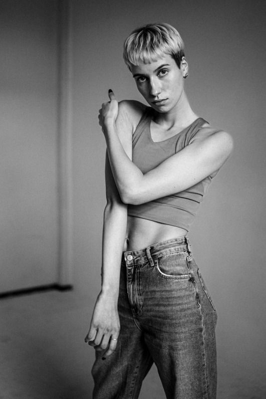 girl, black and white, portrait, model Inga Zybailaitė.photo preview