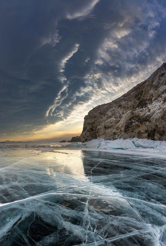 Байкал. После зимнего шторма...photo preview