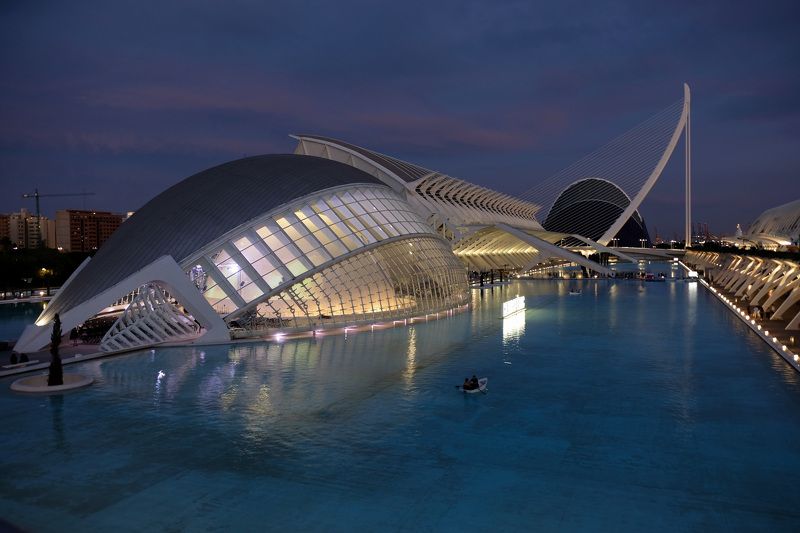 City/Architecture, Hemisférico, modern architecture, city, Spain, Santiago Calatrava, water, colors, evening, boat, mood, blue,  Эмисферикphoto preview