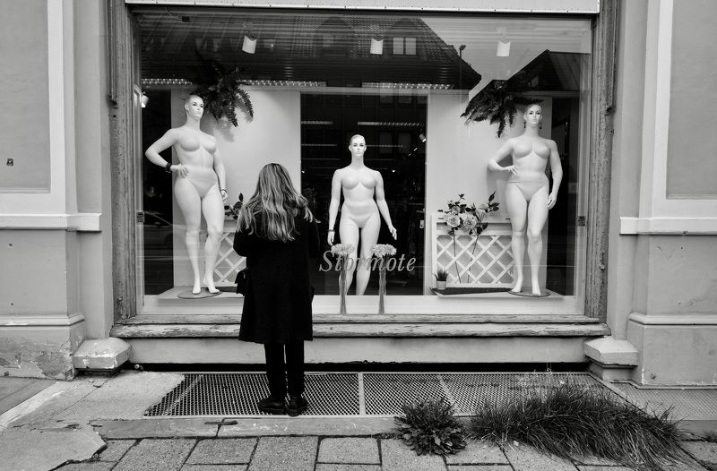 Street/Reportage, street, woman, mannequin, shop, glass window, Norway, black & white, city,  Нагая красотаphoto preview