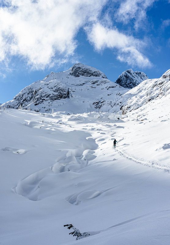 landscapes,nature,travel,snow,vertical,mountain,winter Malyovica peak 2photo preview