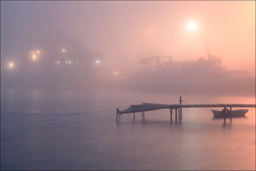 Туман в порту.
