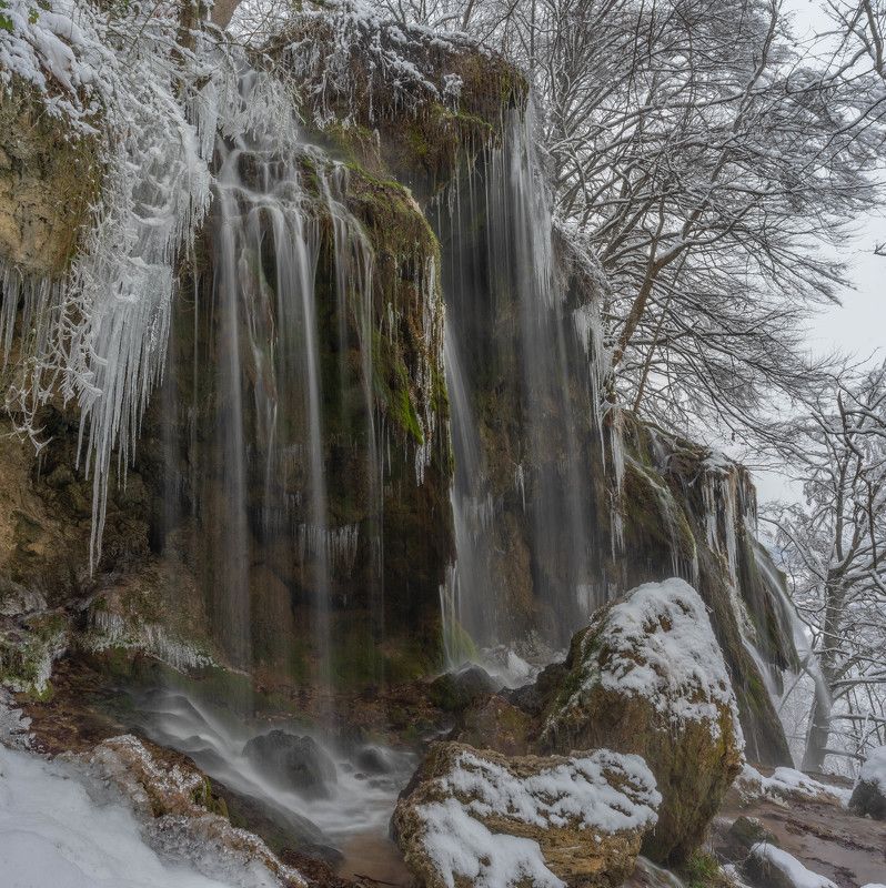 waterfall,landscapes,nature,winter Varovitec waterfallphoto preview
