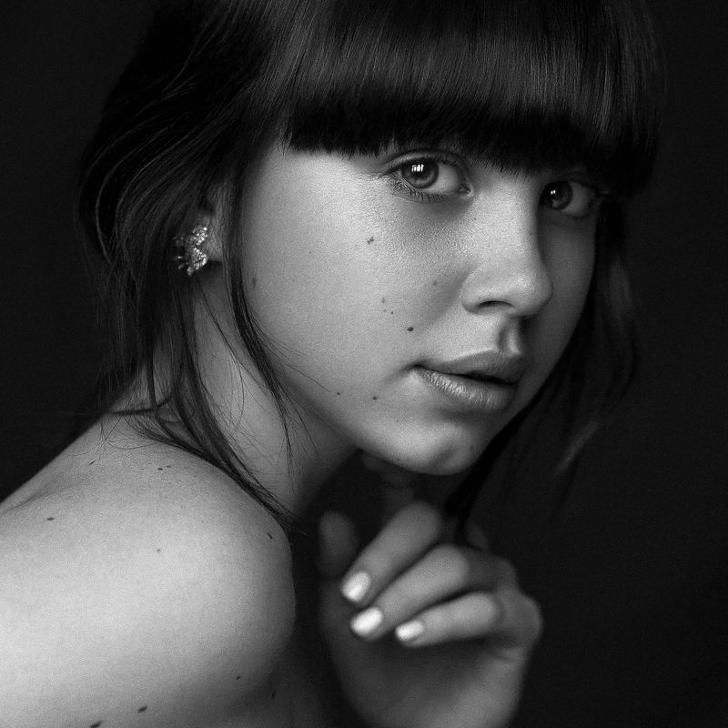 portrait, bw, dnb, girl, woman, retouch, eyes, beautiful, canon, 85mm Polinaphoto preview