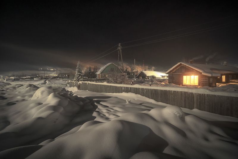 зима, город, снег, мороз, дым, ночь, свет, холод, красновишерск Морозная ночьphoto preview