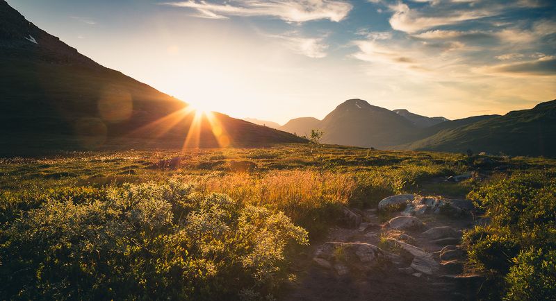 mountains,norway,trollheimen,hiking,outdoor,golden hour,sunset, The Pathphoto preview