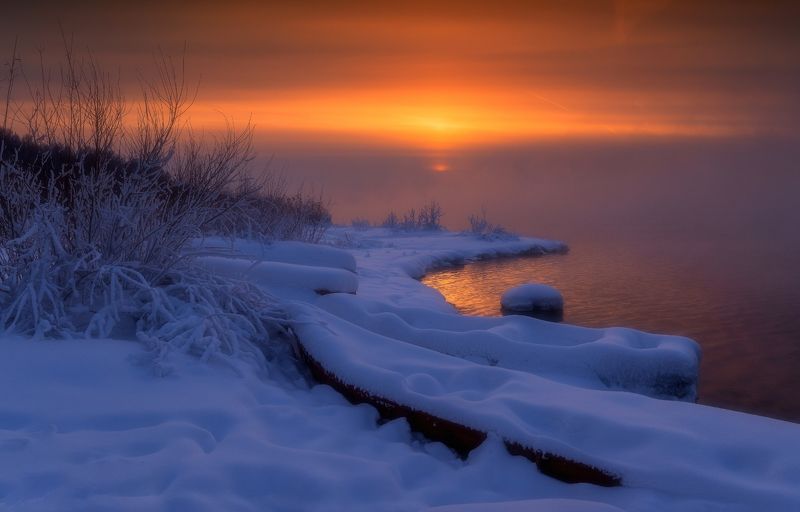 озеро, лодка, закат, снег, зима, закат На зимовкеphoto preview