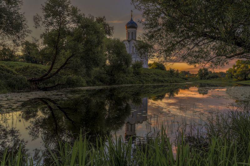 Владимирская область Церковь Покрова на Нерлиphoto preview