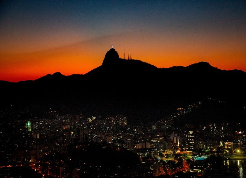 Рио-де-Жанейро. Статуя Христа на горе Корковадоphoto preview