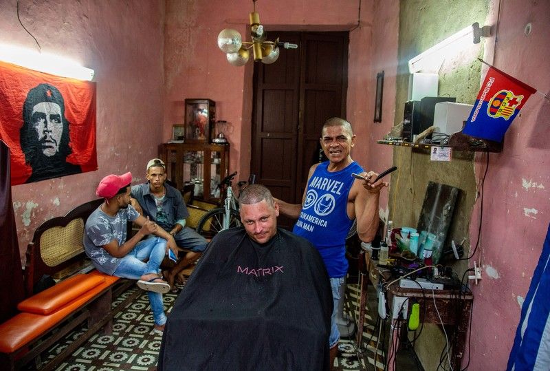 Куба. В парихмахерской