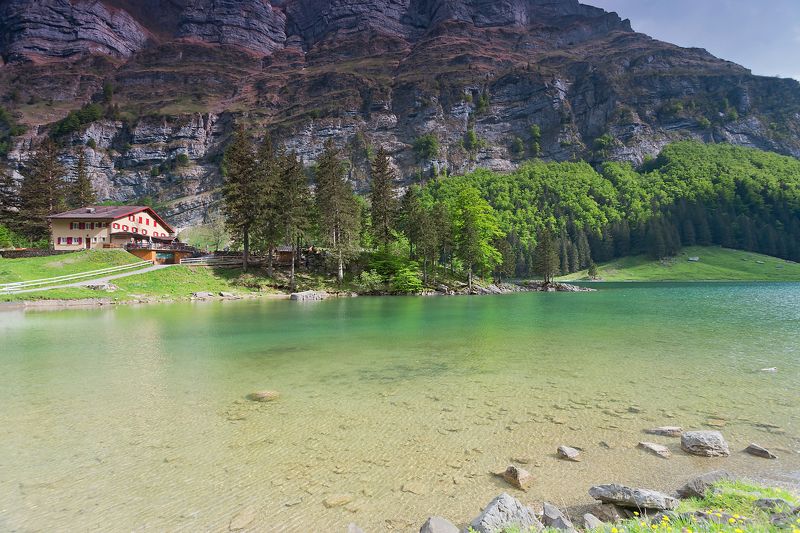 Озеро в Альпах, Швейцария