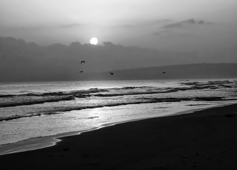 black and white, landascape, clouds Black sandphoto preview