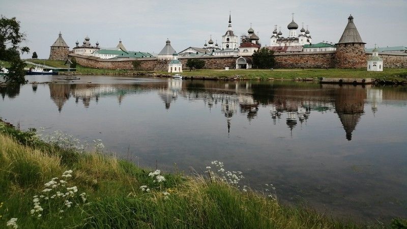 монастырь,россия,озеро,отражение Спасо-Преображенский монастырьphoto preview