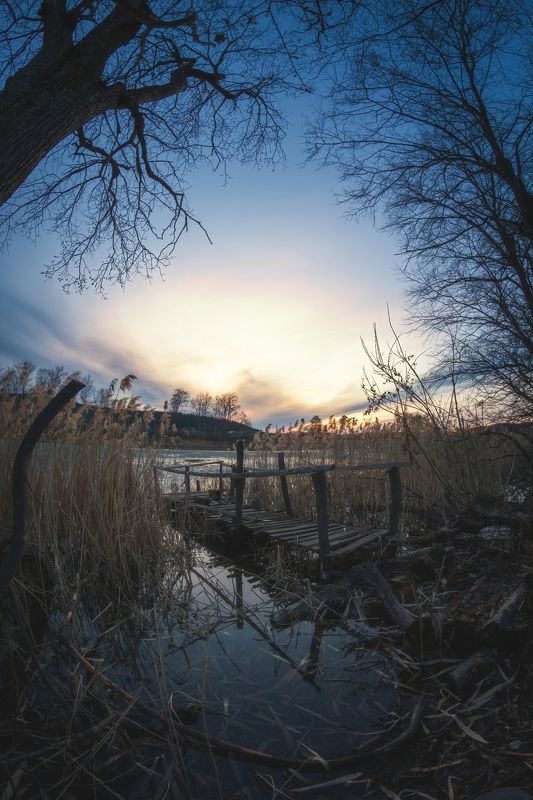 Закат на озере Лопаево